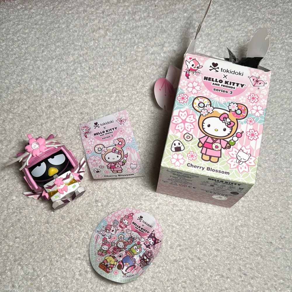 Tokidoki x Hello Kitty Cherry Blossom Figure Badtz-Maru rare chaser